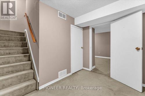 6452 Eastridge Road, Mississauga, ON - Indoor Photo Showing Other Room