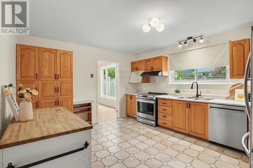 13 Centrepark Drive, Ottawa, ON - Indoor Photo Showing Kitchen With Double Sink
