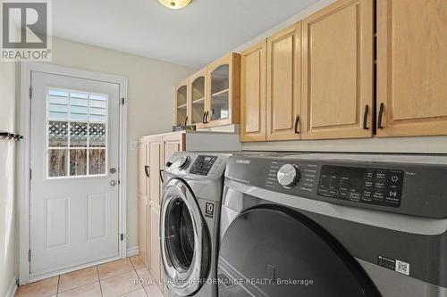 13 Centrepark Drive, Ottawa, ON - Indoor Photo Showing Laundry Room