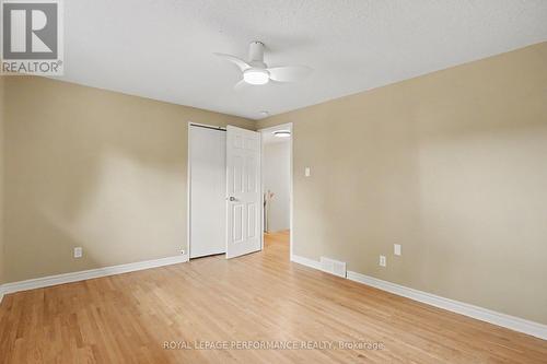 13 Centrepark Drive, Ottawa, ON - Indoor Photo Showing Other Room