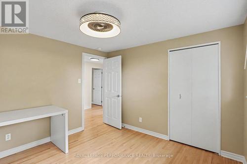 13 Centrepark Drive, Ottawa, ON - Indoor Photo Showing Other Room