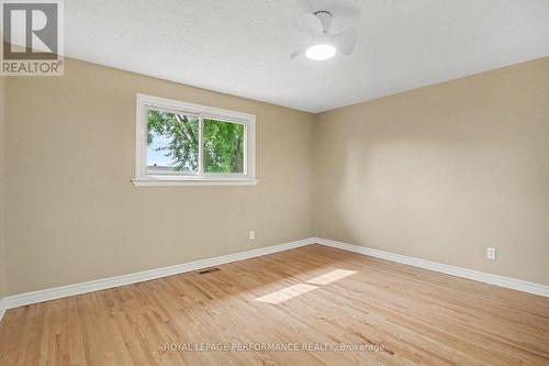 13 Centrepark Drive, Ottawa, ON - Indoor Photo Showing Other Room