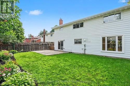 13 Centrepark Drive, Ottawa, ON - Outdoor
