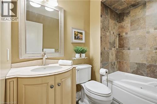 314 7Th Concession Road E, Flamborough, ON - Indoor Photo Showing Bathroom