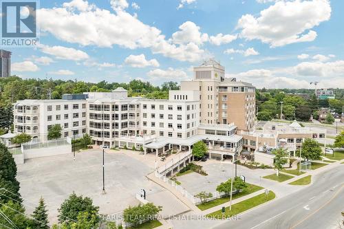 82 - 74 ROSS STREET  Barrie, ON L4N 1G3