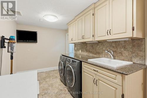 314 7Th Concession Road E, Hamilton, ON - Indoor Photo Showing Laundry Room