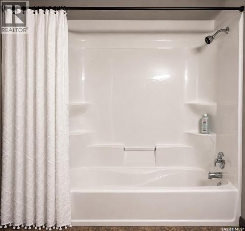 1 Glen Howard Way, Prince Albert, SK - Indoor Photo Showing Bathroom