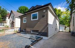 319 burrows Avenue  Winnipeg, MB R2W 1Z7