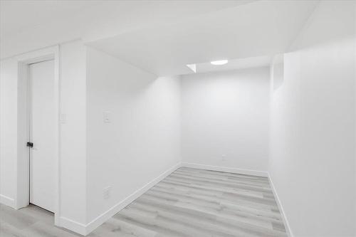 319 Burrows Avenue, Winnipeg, MB - Indoor Photo Showing Other Room