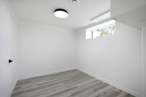319 Burrows Avenue, Winnipeg, MB - Indoor Photo Showing Other Room