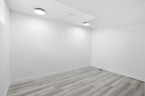 319 Burrows Avenue, Winnipeg, MB - Indoor Photo Showing Other Room