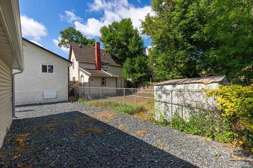 319 Burrows Avenue, Winnipeg, MB - Outdoor