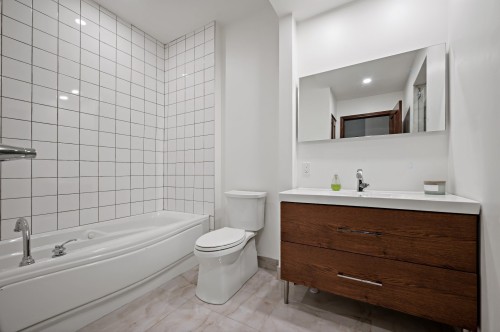 Bathroom - 10-300 Rue Du Mont-Plaisant, Mont-Tremblant, QC - Indoor Photo Showing Bathroom