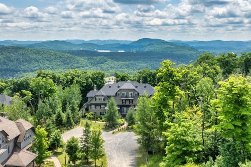 Front of Structure - 10-300 Rue Du Mont-Plaisant, Mont-Tremblant, QC - Outdoor With Body Of Water With View