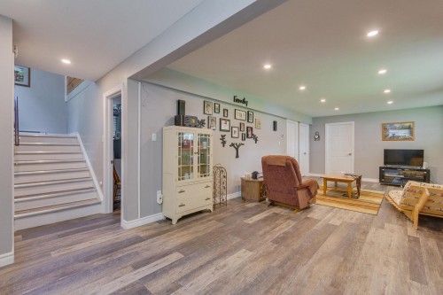 Salle familiale - 124 Ch. Crawford, Litchfield, QC - Indoor