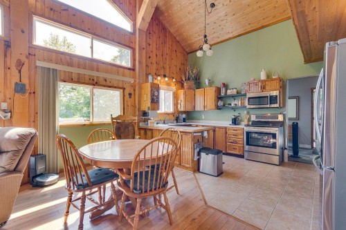Vue d'ensemble - 124 Ch. Crawford, Litchfield, QC - Indoor Photo Showing Other Room