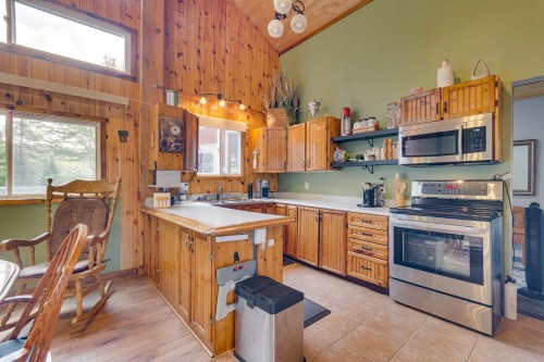 Cuisine - 124 Ch. Crawford, Litchfield, QC - Indoor Photo Showing Kitchen