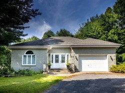 1204 Rue des Mésanges  Saint-Lazare, QC J7T 2N7