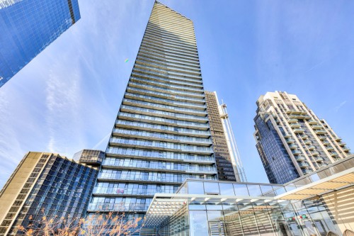 Exterior - 1703-720 Rue St-Jacques, Montréal (Ville-Marie), QC - Outdoor With Facade