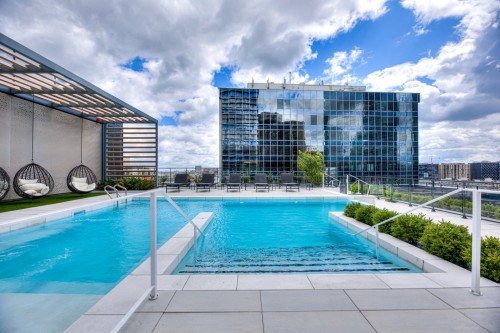Pool - 1703-720 Rue St-Jacques, Montréal (Ville-Marie), QC - Outdoor With In Ground Pool