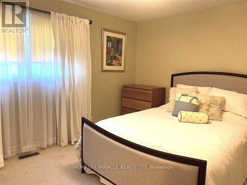 46 Alpha Mills Road, Mississauga, ON - Indoor Photo Showing Bedroom