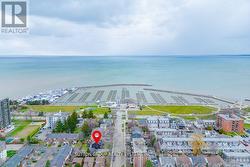 47 NELSON STREET Oakville, ON L6L 3H5