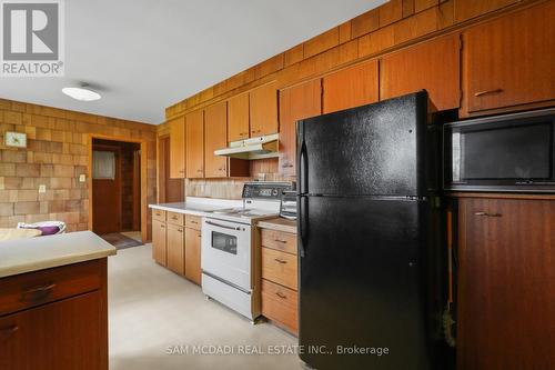 5114 Allan Path, Erin, ON - Indoor Photo Showing Kitchen