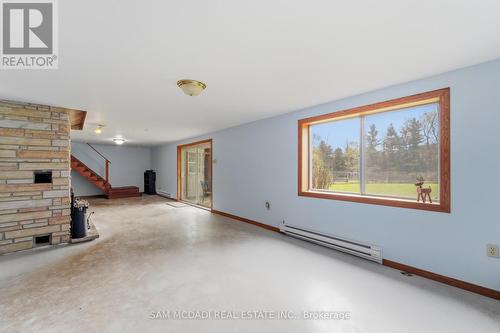 5114 Allan Path, Erin, ON - Indoor Photo Showing Other Room
