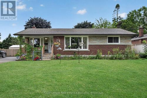 3 NORTHWOOD DRIVE  St. Catharines, ON L2M 4J4