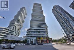 3900 CONFEDERATION Parkway Unit# 4001 Mississauga, ON L5B 0M3