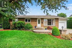 1599 MAXIME STREET  Ottawa, ON K1B 3K9