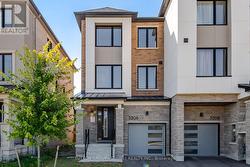 5206 VIOLA DESMOND DRIVE  Mississauga, ON L5M 2S7