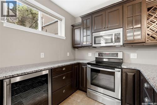 7 Lott Road E, White City, SK - Indoor Photo Showing Kitchen