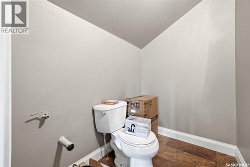 7 Lott Road E, White City, SK - Indoor Photo Showing Bathroom