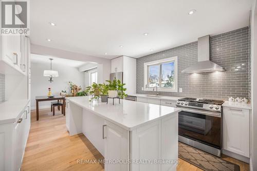 Main - 57 Calder Crescent, Whitby, ON - Indoor Photo Showing Kitchen With Upgraded Kitchen