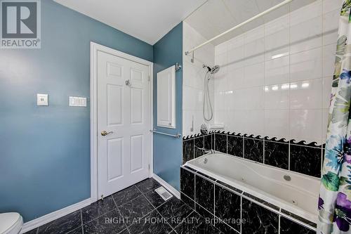 2796 Tallberg Court, Mississauga, ON - Indoor Photo Showing Bathroom