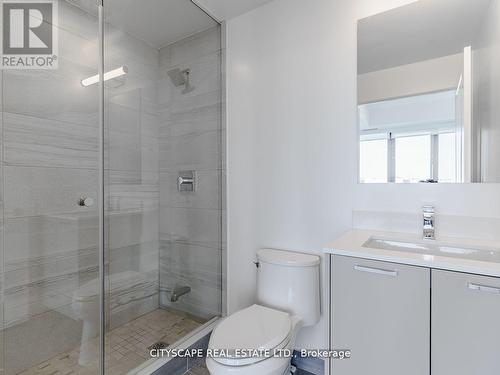 405 - 120 Eagle Rock Way, Vaughan, ON - Indoor Photo Showing Bathroom