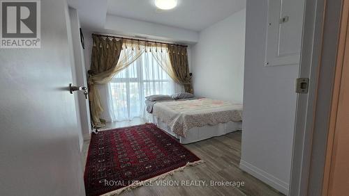 1812 - 2150 Lawrence Avenue E, Toronto, ON - Indoor Photo Showing Bedroom
