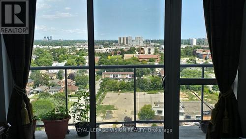 1812 - 2150 Lawrence Avenue E, Toronto, ON - Indoor Photo Showing Other Room