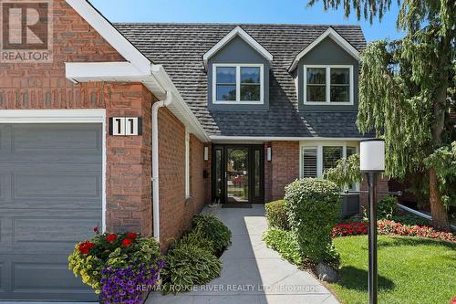 Wheelchair accessible entrance - 11 Canmore Boulevard, Toronto, ON - Outdoor With Facade