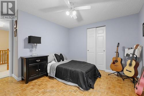 Bedroom - 11 Canmore Boulevard, Toronto, ON - Indoor Photo Showing Bedroom