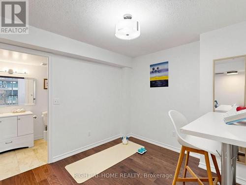 404 - 30 Hayden Street, Toronto, ON - Indoor Photo Showing Dining Room
