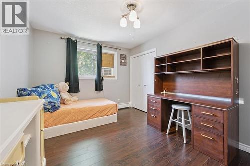 153 Fourth Avenue, Kitchener, ON - Indoor Photo Showing Bedroom