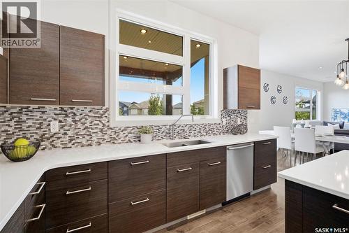 111 Fleming Crescent, Saskatoon, SK - Indoor Photo Showing Kitchen With Double Sink With Upgraded Kitchen