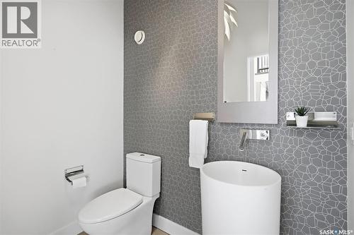 111 Fleming Crescent, Saskatoon, SK - Indoor Photo Showing Bathroom