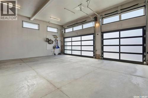 111 Fleming Crescent, Saskatoon, SK - Indoor Photo Showing Garage
