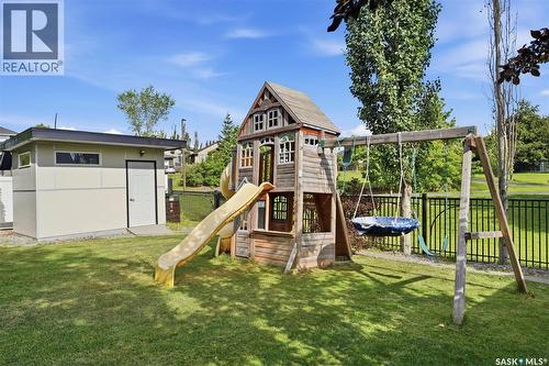 111 Fleming Crescent, Saskatoon, SK - Outdoor