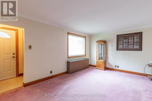 spacious living room - 215 Knoll Street, Port Colborne (Main Street), ON - Indoor