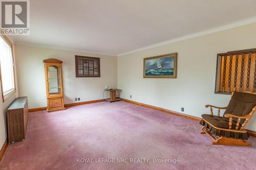 hardwood under carpet - 215 Knoll Street, Port Colborne (Main Street), ON - Indoor Photo Showing Other Room