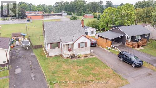 school yard in behind - 215 Knoll Street, Port Colborne (Main Street), ON - Outdoor